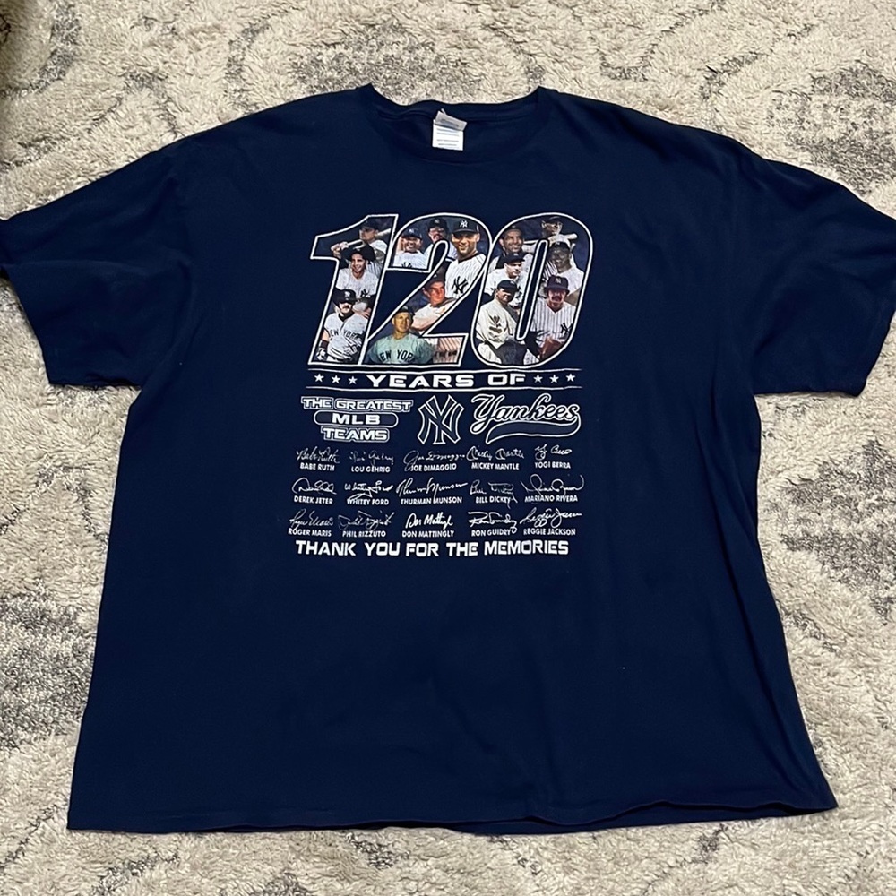 New York Yankees 120 autographed Top Players Vintage Tee
